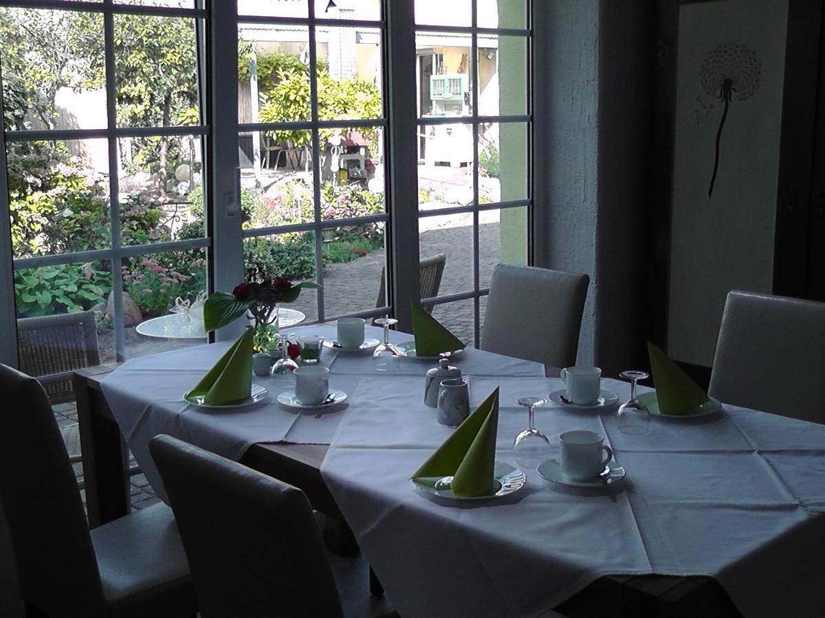 Pension Elisabeth Am Elberadweg Prodel Extérieur photo